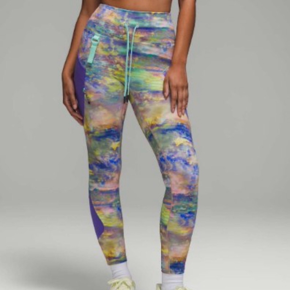 Lululemon Cargo Super-High-Rise Hiking Tight Size 8